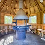 Kotokuusi 1 - Luonnon Keskellae, Sisaeltaeae Siivouksen Ja Wifin * Ruka