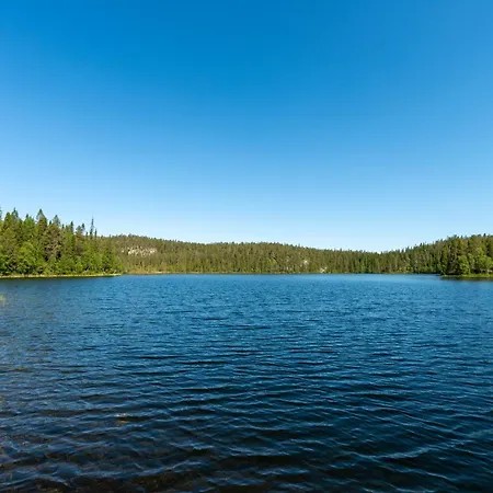 Apartmán Kotokuusi 1 - Luonnon Keskellae, Sisaeltaeae Siivouksen Ja Wifin Ruka