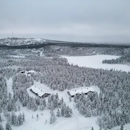 Kotokuusi 1 - Luonnon Keskellae, Sisaeltaeae Siivouksen Ja Wifin Ruka