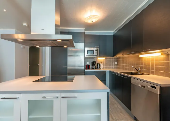 公寓 Kotokuusi 1 - Luonnon Keskellae, Sisaeltaeae Siivouksen Ja Wifin