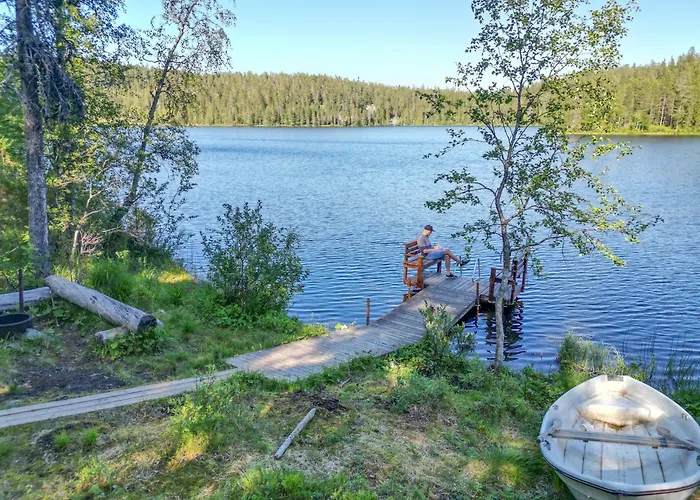 Kotokuusi 1 - Luonnon Keskellae, Sisaeltaeae Siivouksen Ja Wifin *